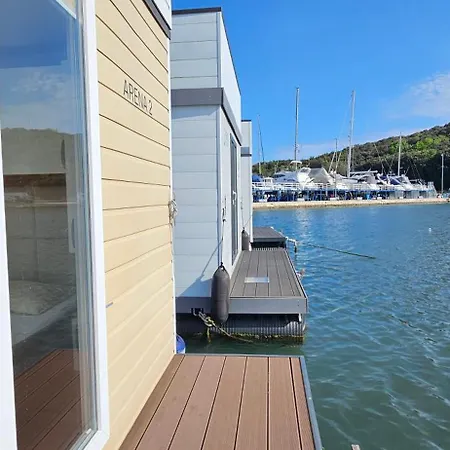 Vakantiehuis Boat House Gecko