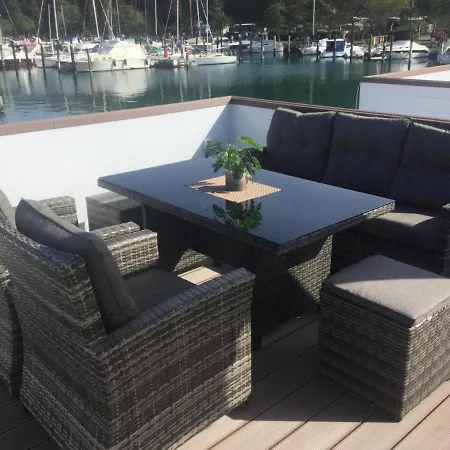 Boat House Gecko Vakantiehuis Pula